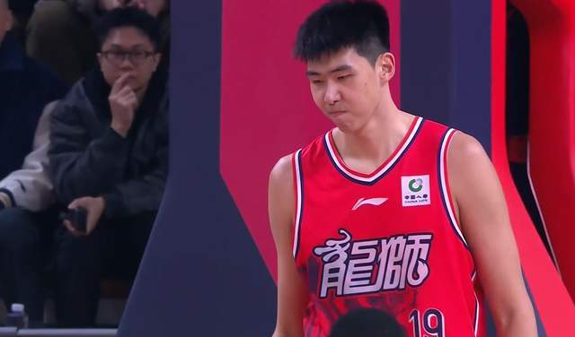 必威体育-篮板第1！盖帽第1！杜锋弃徒强势逆袭，堪称励志哥，获郭士强认可